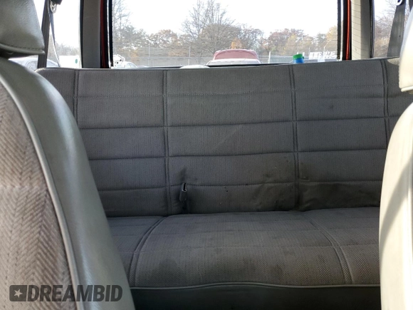 1994 Jeep Cherokee Sport with VIN 1J4FJ68S3RL239208, listed as a Copart auction lot 79121184 with 226,579 mi miles and Salvage title. Bid and sale history available at DreamBid. Image 10.