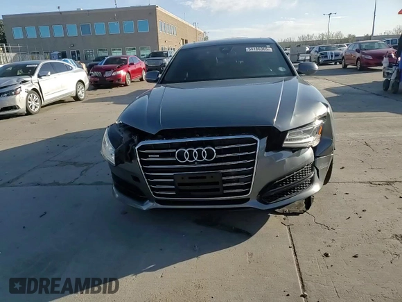 2017 Audi A8 z VIN WAU44AFD0HN010187, wystawiony jako Copart lot #54186365 z przebiegiem 78 095 mil mil oraz Szkody całkowita. Historia ofert i sprzedaży dostępna na DreamBid. Obrazek 13.