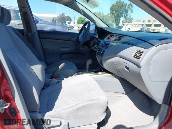 2004 Mitsubishi Lancer ES z VIN JA3AJ26E94U061361, wystawiony jako IAAI lot #42504174 z przebiegiem 204 127 mil mil oraz . Historia ofert i sprzedaży dostępna na DreamBid. Obrazek 5.