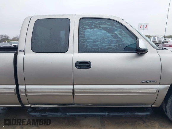 2000 Chevrolet Silverado 1500 with VIN 2GCEC19WXY1357051, listed as a IAAI auction lot 41535946 with 154,163 mi miles and . Bid and sale history available at DreamBid. Image 13.