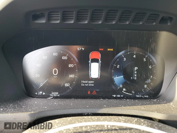 2020 Volvo XC90 Momentum with VIN YV4A221K2L1575092, listed as a Copart auction lot 76406664 with 44,099 mi miles and Salvage Title. Bid and sale history available at DreamBid. Image 9.