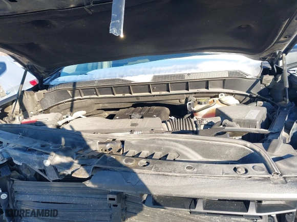 2019 Chevrolet Silverado 1500 LT with VIN 1GCRYDEK3KZ313060, listed as a IAAI auction lot 41633134 with 141,748 mi miles. Bid and sale history available at carsss.com. Image 10.