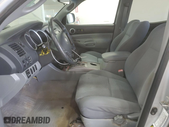 2007 Toyota Tacoma with VIN 5TELU42N27Z414697, listed as a Copart auction lot 53384685 with 328,893 mi miles and Salvage Title. Bid and sale history available at DreamBid. Image 7.