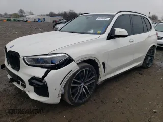 2020 BMW X5 M50i with VIN 5UXJU4C03L9C29527, listed as a Copart auction lot 48200484 with 83,721 mi miles. Bid and sale history available at carsss.com. Image 1.