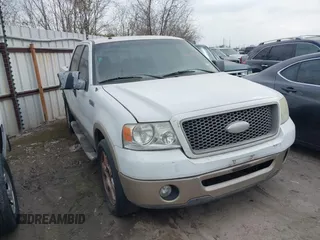 2008 Ford F-150 XLT with VIN 1FTPW12V18FB07627, listed as a IAAI auction lot 41361590 with 223,508 mi miles. Bid and sale history available at carsss.com. Image 1.