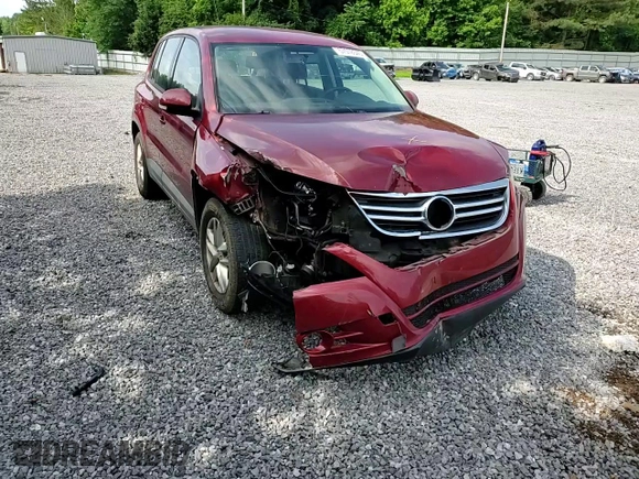 2011 Volkswagen Tiguan S z VIN WVGAV7AX3BW001598, wystawiony jako Copart lot #57518545 z przebiegiem 135 668 mil mil oraz Szkoda całkowita • Salvage title. Historia ofert i sprzedaży dostępna na DreamBid. Obrazek 14.