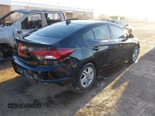 2020 Hyundai Elantra Value Edition z VIN KMHD84LF1LU956131, wystawiony jako IAAI lot #41866611 z przebiegiem 138 785 mil mil oraz . Historia ofert i sprzedaży dostępna na DreamBid. Obrazek 4.