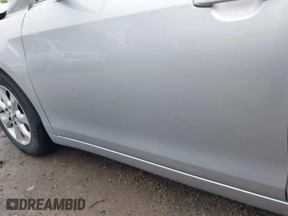 2011 Toyota Camry LE z VIN 4T1BF3EK6BU671814, wystawiony jako IAAI lot #42367753 z przebiegiem 182 728 mil mil oraz . Historia ofert i sprzedaży dostępna na DreamBid. Obrazek 20.