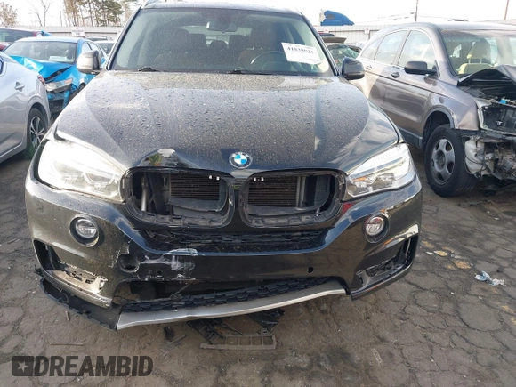2014 BMW X5 sDrive35i with VIN 5UXKR2C50E0H31926, listed as a IAAI auction lot 41838021 with 125,813 mi miles. Bid and sale history available at carsss.com. Image 6.
