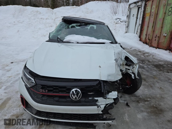 2024 Volkswagen Jetta GLI 40th Anniversary Edition z VIN 3VW9T7BU3RM068730, wystawiony jako Copart lot #42332555 z przebiegiem Nie podano mil oraz Nie do naprawy • Non repairable. Historia ofert i sprzedaży dostępna na DreamBid. Obrazek 5.