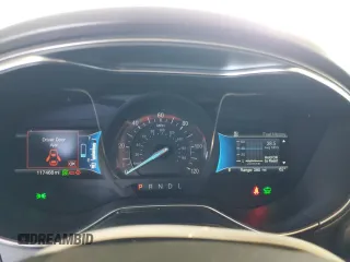 2017 Ford Fusion Hybrid SE with VIN 3FA6P0LU3HR385463, listed as a Copart auction lot 61591475 with 117,468 mi miles and Salvage title. Bid and sale history available at DreamBid. Image 9.