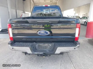 2019 Ford Super Duty F-250 SRW XL with VIN 1FT7W2BTXKEC87594, listed as a IAAI auction lot 40768547 with 198,489 mi miles. Bid and sale history available at carsss.com. Image 16.