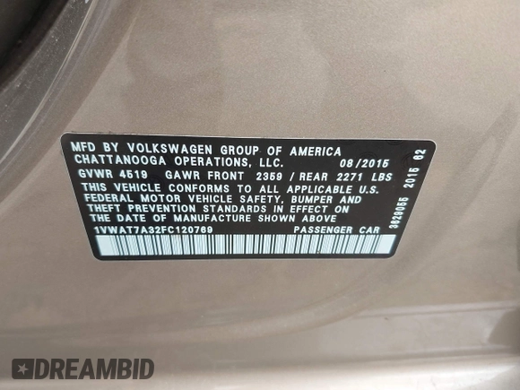 2015 Volkswagen Passat 1.8T Limited Edition with VIN 1VWAT7A32FC120769, listed as a IAAI auction lot 42013547 with 61,451 mi miles. Bid and sale history available at carsss.com. Image 9.
