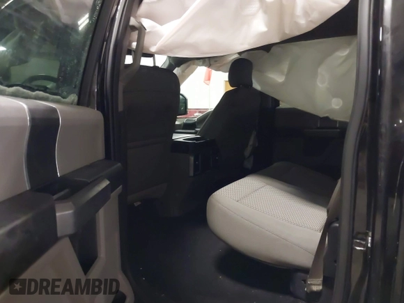2016 Ford F-150 XLT with VIN 1FTFW1EF2GFA77374, listed as a IAAI auction lot 41352961 with 133,186 mi miles. Bid and sale history available at carsss.com. Image 8.
