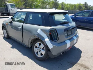 2018 MINI Hardtop Cooper with VIN WMWXP5C55J2H29048, listed as a IAAI auction lot 42315130 with 9,352 mi miles and . Bid and sale history available at DreamBid. Image 6.