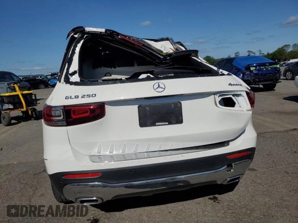 2021 Mercedes-Benz GLB 250 z VIN W1N4M4HB5MW101355, wystawiony jako Copart lot #57810035 z przebiegiem 32 432 mil mil oraz Szkoda całkowita • Salvage title. Historia ofert i sprzedaży dostępna na DreamBid. Obrazek 6.