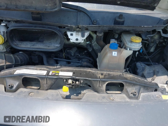 2018 Ram ProMaster Cargo z VIN 3C6TRVDG9JE122797, wystawiony jako IAAI lot #42275056 z przebiegiem 275 341 mil mil oraz . Historia ofert i sprzedaży dostępna na DreamBid. Obrazek 10.