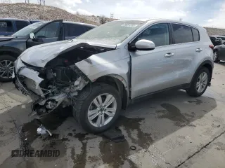 2018 Kia Sportage LX z VIN KNDPMCAC5J7381334, wystawiony jako Copart lot #49881355 z przebiegiem 80 911 mil mil oraz Szkody całkowita. Historia ofert i sprzedaży dostępna na DreamBid. Obrazek 1.