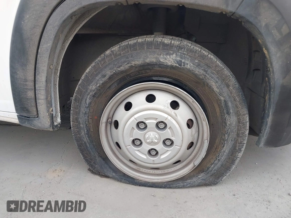 2019 Ram ProMaster Cargo with VIN 3C6TRVNG9KE509253, listed as a IAAI auction lot 41424531 with 47,517 mi miles and . Bid and sale history available at DreamBid. Image 17.