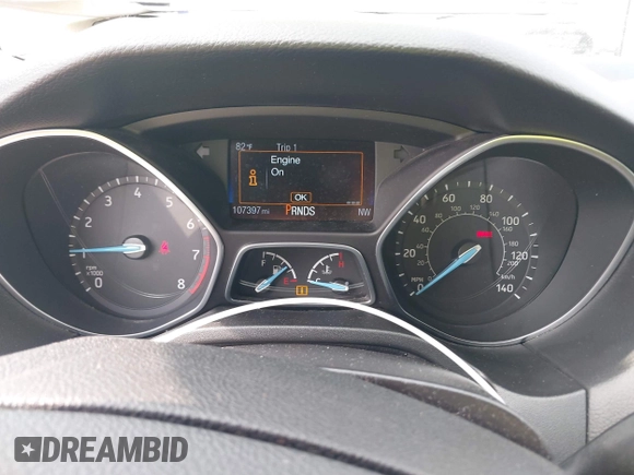 2018 Ford Focus SE z VIN 1FADP3FE5JL222542, wystawiony jako IAAI lot #42265608 z przebiegiem 107 397 mil mil oraz . Historia ofert i sprzedaży dostępna na DreamBid. Obrazek 7.