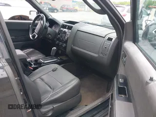 2011 Ford Escape Limited с VIN 1FMCU9E7XBKB56707, выставлен на аукционе IAAI как лот 42475065 с пробегом 202 554 миль миль и . История ставок и продаж доступна на DreamBid. Изображение 5.