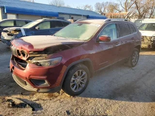 2019 Jeep Cherokee Altitude with VIN 1C4PJLLX7KD429136, listed as a Copart auction lot 83029014 with 123,475 mi miles and Salvage Title. Bid and sale history available at carsss.com. Image 1.
