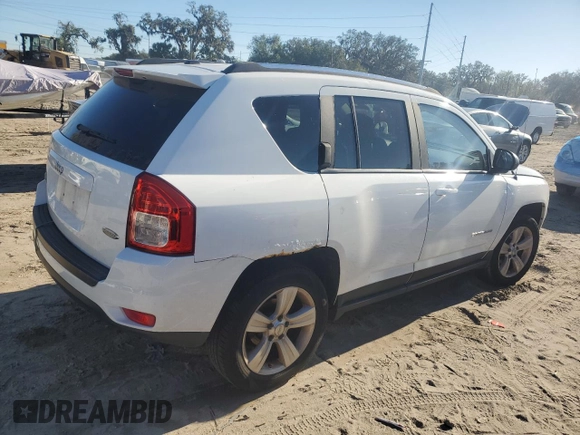 2012 Jeep Compass Latitude with VIN 1C4NJDEB4CD537763, listed as a Copart auction lot 84878244 with 198,582 mi miles and Clean Title. Bid and sale history available at DreamBid. Image 3.
