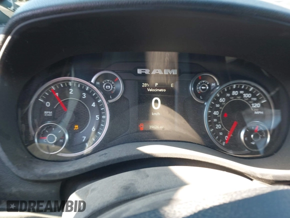 2021 Ram 2500 Tradesman with VIN 3C6UR5CJ9MG680627, listed as a IAAI auction lot 41100512 with 39,626 mi miles. Bid and sale history available at carsss.com. Image 7.