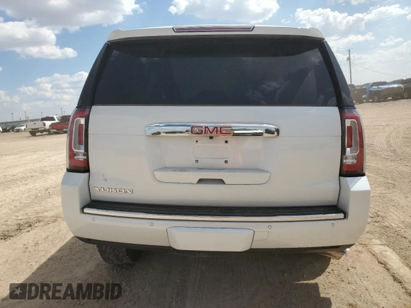 2016 GMC Yukon Denali with VIN 1GKS2CKJ5GR282446, listed as a Copart auction lot 68660254 with 122,751 mi miles and Salvage Title. Bid and sale history available at carsss.com. Image 6.