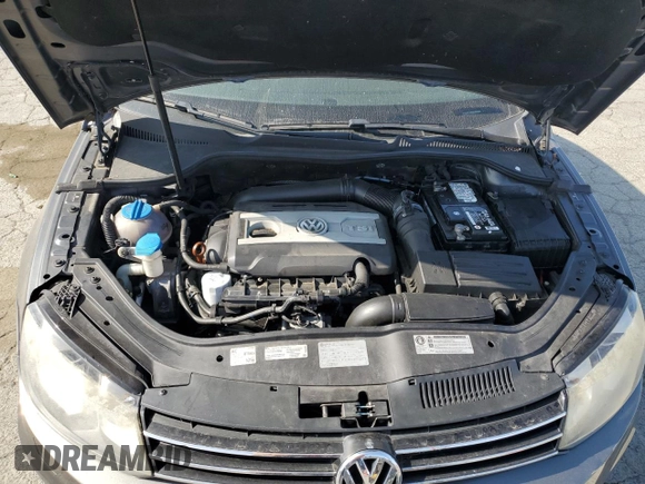 2012 Volkswagen Eos Executive with VIN WVWFW7AH4CV006428, listed as a Copart auction lot 61144685 with 101,514 mi miles and Salvage title. Bid and sale history available at DreamBid. Image 11.