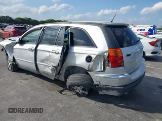 2007 Chrysler Pacifica Touring with VIN 2A8GF68X67R334513, listed as a IAAI auction lot 41662877 with 121,823 mi miles and . Bid and sale history available at DreamBid. Image 3.