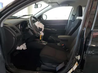2019 Mitsubishi Outlander ES z VIN JA4AR3AU3KU020553, wystawiony jako Copart lot #54668155 z przebiegiem 42 005 mil mil oraz Szkoda całkowita • Salvage title. Historia ofert i sprzedaży dostępna na DreamBid. Obrazek 7.