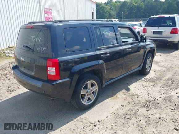 2008 Jeep Patriot Sport with VIN 1J8FF28W58D543970, listed as a IAAI auction lot 42577470 with 135,488 mi miles and . Bid and sale history available at DreamBid. Image 4.