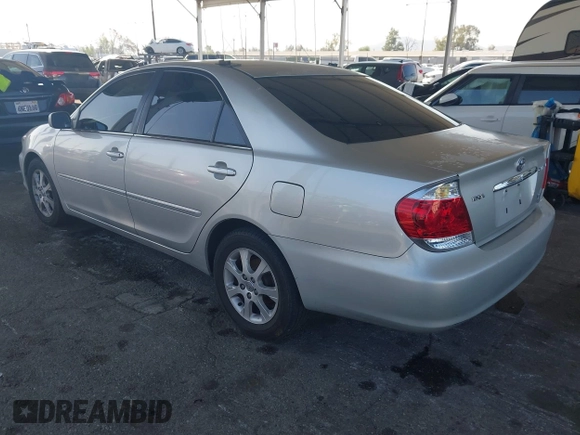 2005 Toyota Camry LE with VIN 4T1BF32K35U593310, listed as a IAAI auction lot 41997349 with 346,020 mi miles and . Bid and sale history available at DreamBid. Image 3.