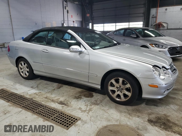 2004 Mercedes-Benz CLK 320 with VIN WDBTK65G54T005178, listed as a Copart auction lot 58312605 with 101,127 mi miles and Salvage title. Bid and sale history available at DreamBid. Image 4.
