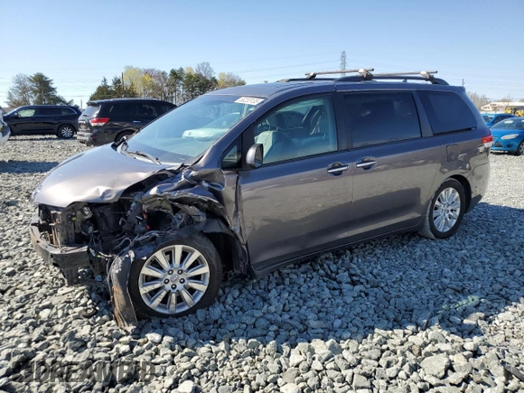 2011 Toyota Sienna XLE AAS with VIN 5TDYK3DC0BS073498, listed as a Copart auction lot 50233135 with Not Provided miles and Salvage Title. Bid and sale history available at carsss.com. Image 1.