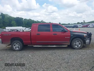 2008 Dodge 1500 SLT z VIN 3D7KR19D38G126652, wystawiony jako IAAI lot #42156444 z przebiegiem 212 884 mil mil oraz . Historia ofert i sprzedaży dostępna na DreamBid. Obrazek 13.