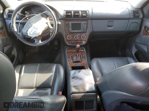 2002 Mercedes-Benz M-Class with VIN 4JGAB75E12A331867, listed as a Copart auction lot 42372375 with 120,434 mi miles and Salvage Title. Bid and sale history available at carsss.com. Image 8.