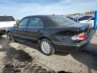 2000 Mercedes-Benz E-Class AWD with VIN WDBJF82J4YX039134, listed as a Copart auction lot 78083864 with 172,264 mi miles and Salvage Title. Bid and sale history available at carsss.com. Image 2.