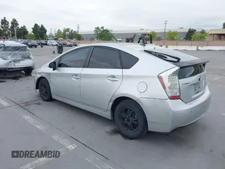 2011 Toyota Prius I with VIN JTDKN3DU7B0323019, listed as a IAAI auction lot 42009507 with 282,412 mi miles. Bid and sale history available at carsss.com. Image 3.
