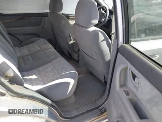 2004 Kia Sorento LX with VIN KNDJC733845275473, listed as a IAAI auction lot 40746072 with 231,936 mi miles. Bid and sale history available at carsss.com. Image 8.