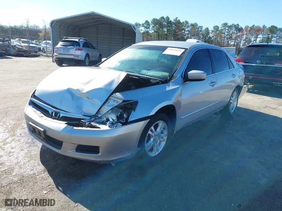 2007 Honda Accord Sdn LX SE with VIN 1HGCM56307A044702, listed as a IAAI auction lot 41820920 with 221,135 mi miles. Bid and sale history available at carsss.com. Image 17.