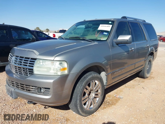 2008 Lincoln Navigator with VIN 5LMFU28548LJ00213, listed as a IAAI auction lot 41846489 with 1 mi miles. Bid and sale history available at carsss.com. Image 2.