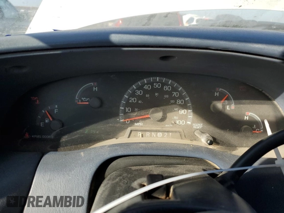2000 Ford F-150 XL with VIN 1FTRF17W0YKA31819, listed as a Copart auction lot 85775044 with 214,945 mi miles and Clean title. Bid and sale history available at DreamBid. Image 9.