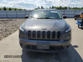 2017 Jeep Cherokee Limited with VIN 1C4PJMDB8HW544379, listed as a Copart auction lot 58722105 with 145,291 mi miles and Salvage title. Bid and sale history available at DreamBid. Image 5.