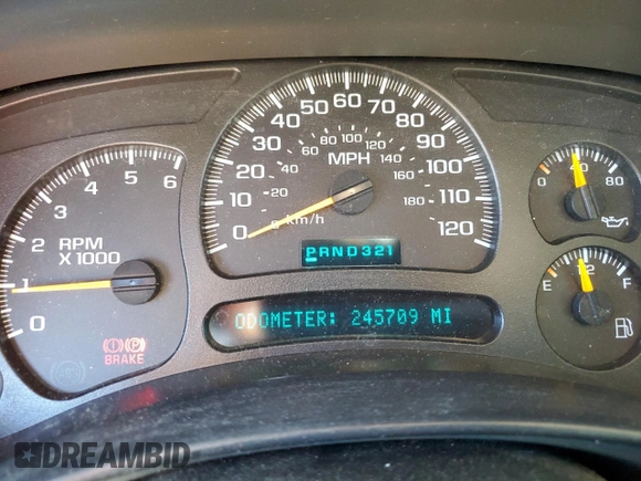 2005 Chevrolet Avalanche LS with VIN 3GNEC12Z35G168353, listed as a Copart auction lot 71672374 with 245,709 mi miles and Salvage Title. Bid and sale history available at carsss.com. Image 9.