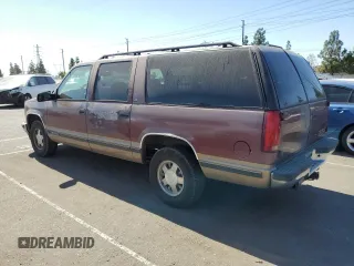 1997 Chevrolet Suburban with VIN 1GNEC16R4VJ418725, listed as a Copart auction lot 75766084 with 216,722 mi miles and Salvage Title. Bid and sale history available at carsss.com. Image 2.