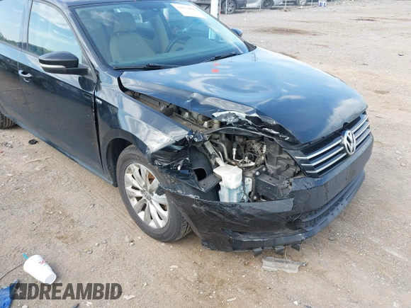 2015 Volkswagen Passat 1.8T Limited Edition with VIN 1VWAT7A36FC051441, listed as a IAAI auction lot 42031494 with 193,354 mi miles. Bid and sale history available at carsss.com. Image 6.