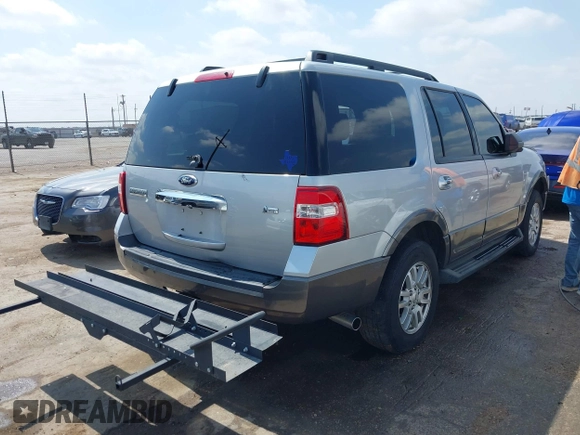 2012 Ford Expedition XLT z VIN 1FMJU1H57CEF66321, wystawiony jako IAAI lot #42311631 z przebiegiem 242 134 mil mil oraz . Historia ofert i sprzedaży dostępna na DreamBid. Obrazek 4.