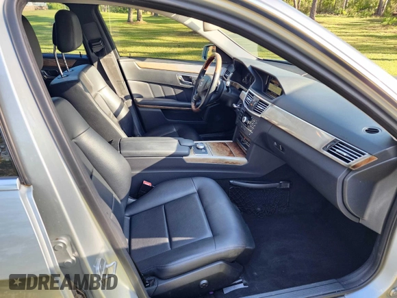2011 Mercedes-Benz E 350 Luxury with VIN WDDHH8HB0BA291828, listed as a Copart auction lot 53397705 with 132,902 mi miles and Clean Title. Bid and sale history available at DreamBid. Image 5.